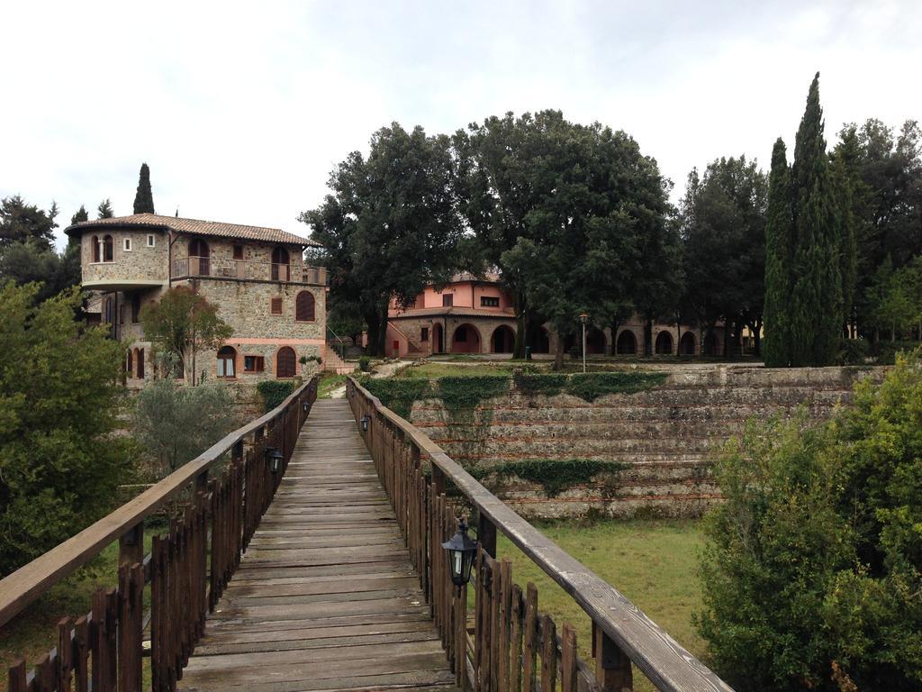 Pian Dei Mucini Resort Il Borgo Massa Marittima Exterior foto