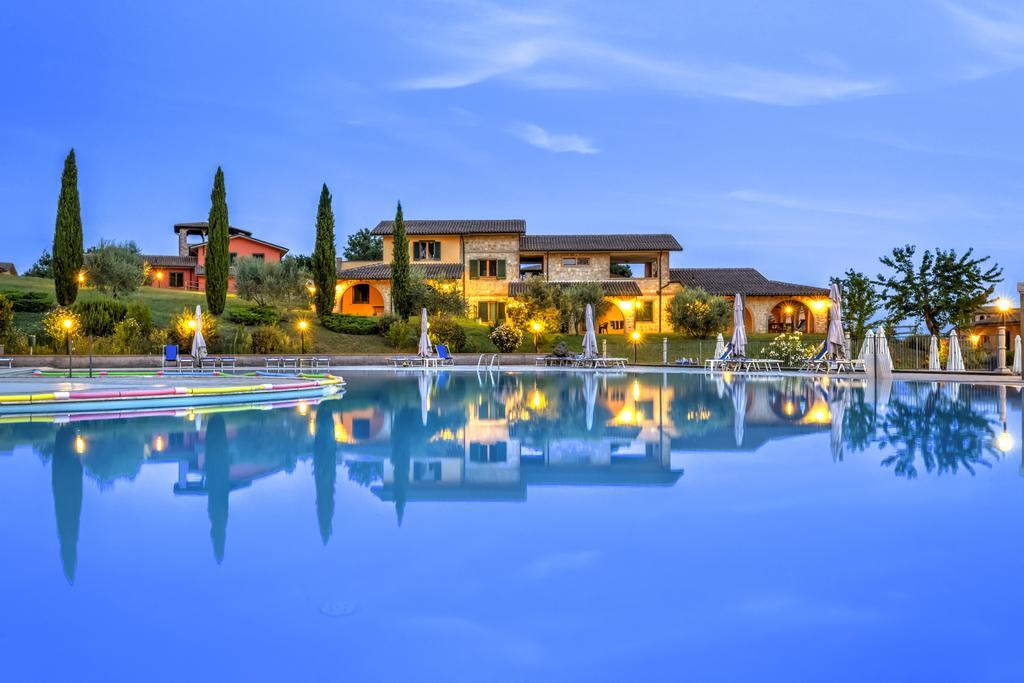 Pian Dei Mucini Resort Il Borgo Massa Marittima Exterior foto